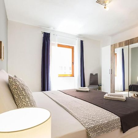 Makalu Apartment Zára Kültér fotó
