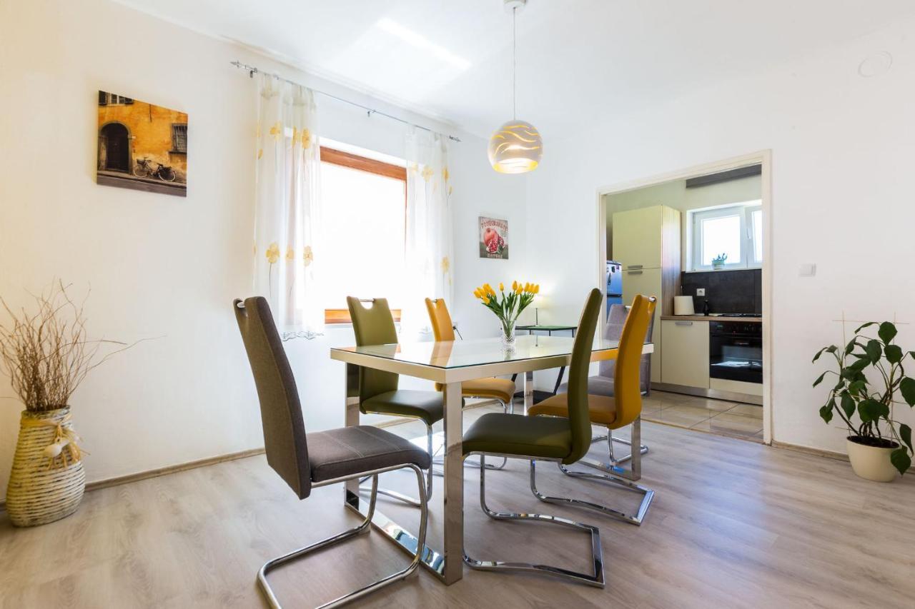 Makalu Apartment Zára Kültér fotó