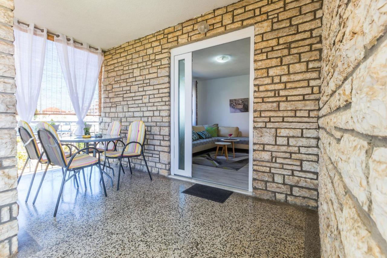 Makalu Apartment Zára Kültér fotó