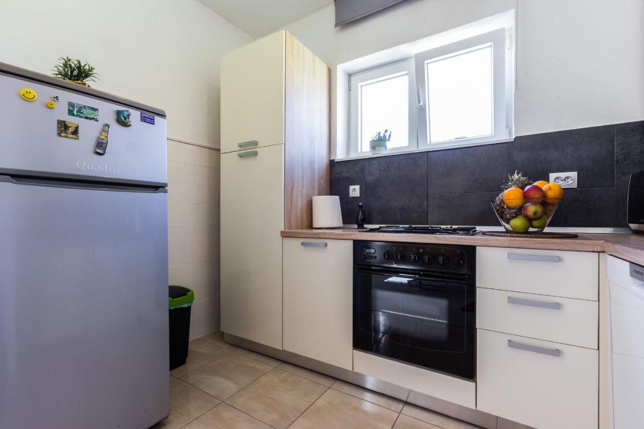 Makalu Apartment Zára Kültér fotó